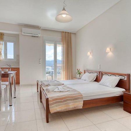 Niovi Luxury Apartments Loutra Edipsou  Zewnętrze zdjęcie
